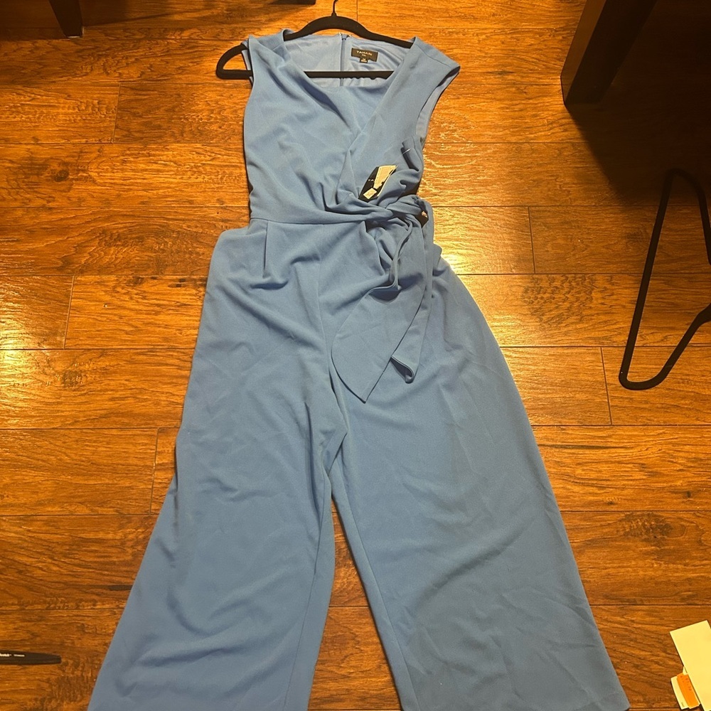 Tahari Side Tie Scuba Crepe Crop Wide Leg Jumpsuit size 14 NWT - Picture 5 of 10